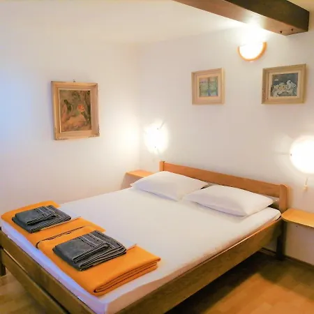 Klaja Summerbay Apartment
