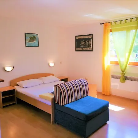 Klaja Summerbay Apartment