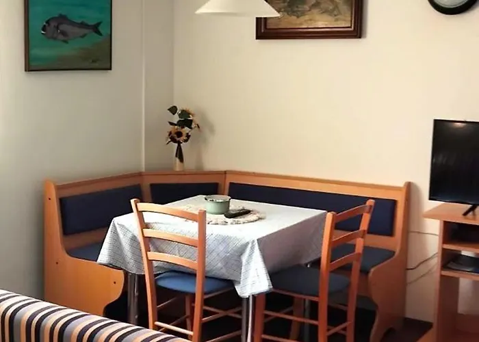 Klaja Summerbay *